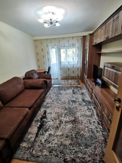 Apartament cu 2 camere decomandat, mobilat în Tătărași