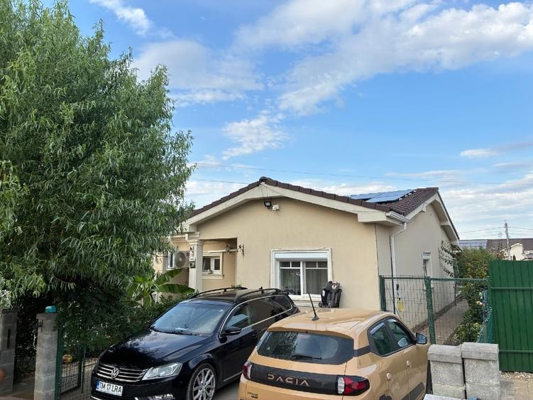 Duplex cu 3 camere cu Canalizare în Moșnița Nouă
