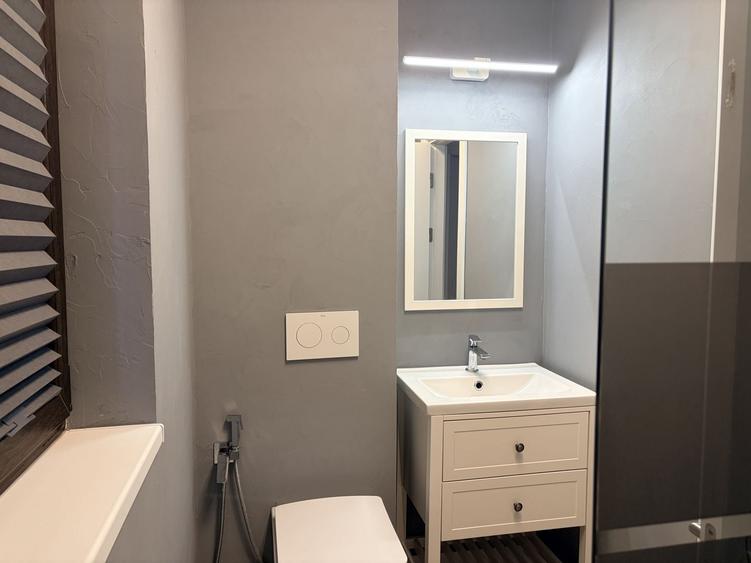 Apartament cu 4 camere decomandat, mobilat în Pipera