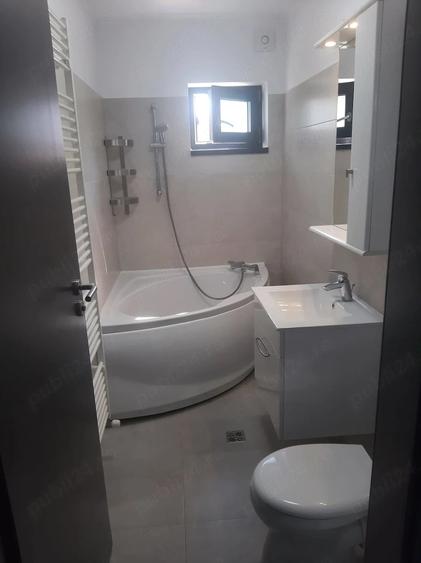 Casă cu 4 camere cu Teren 591 Mp în Exterior Vest