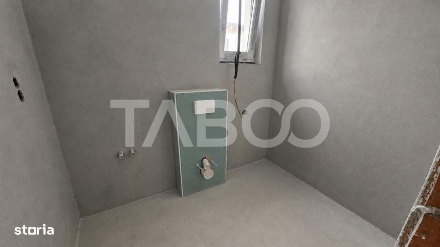 Casă cu 3 camere cu Teren 230 Mp în Central