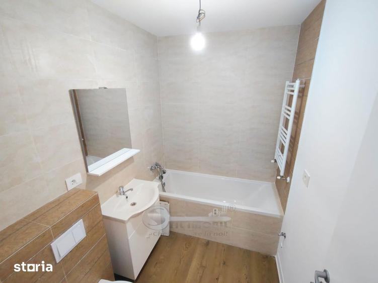 Apartament cu 3 camere decomandat în Nicolina