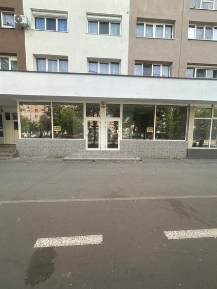 Spațiu comercial, de 141 mp, în Central