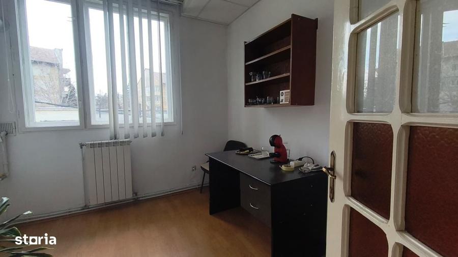 Spațiu comercial, de 30 mp, în Central