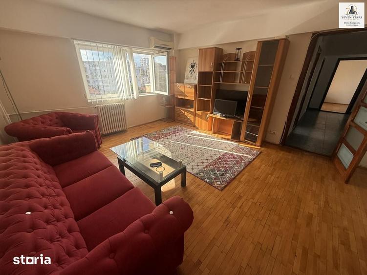 Apartament cu 3 camere decomandat în Central