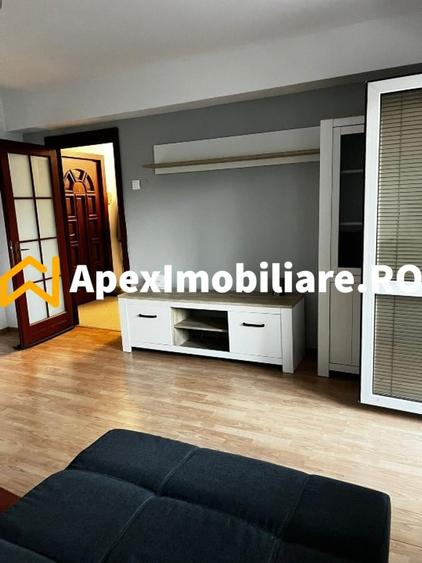 Apartament cu 2 camere decomandat, mobilat în P-ța Alba Iulia