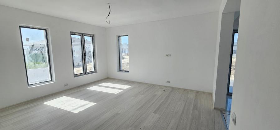 Casă individuală cu 3 camere cu Teren 341 Mp în Berceni