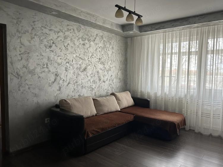 Apartament cu 2 camere semidecomandat în Trivale