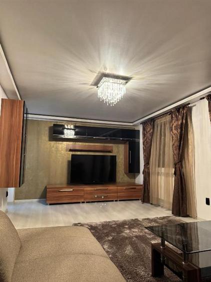 Casă individuală cu 4 camere cu Teren 242 Mp în Central