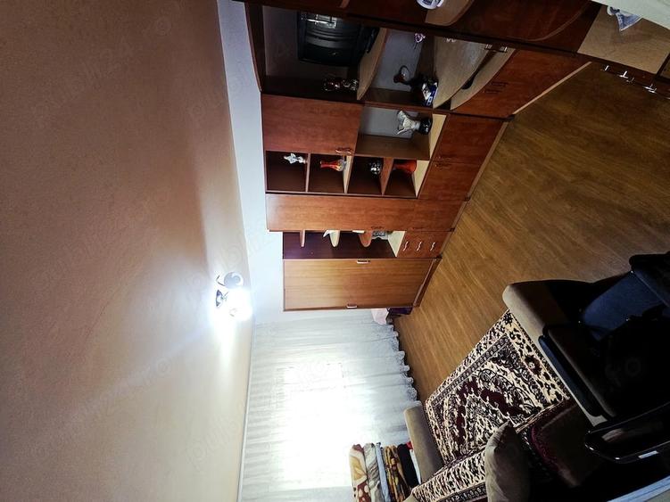 Garsonieră decomandată în Central