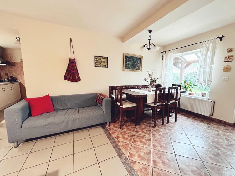Casă cu 4 camere cu Teren 920 Mp în Central