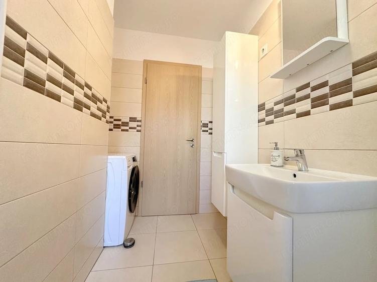 Apartament cu 3 camere decomandat în Torontalului