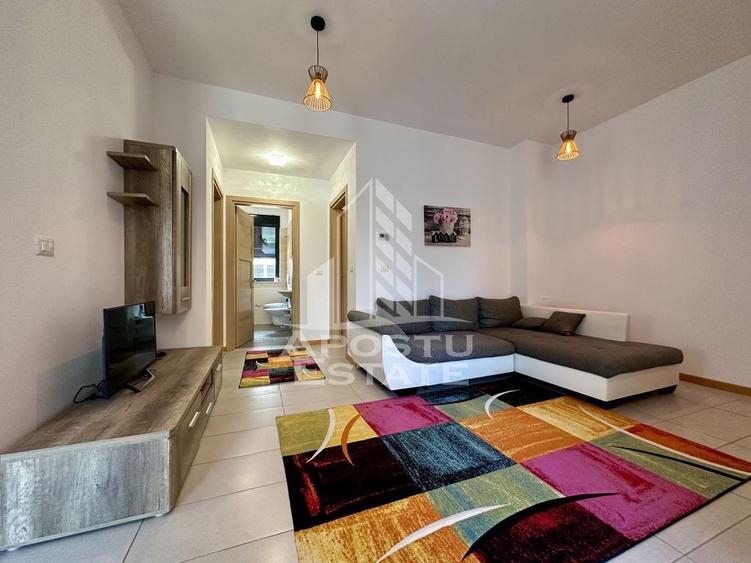 Apartament cu 2 camere semidecomandat, mobilat în Dumbrăvița