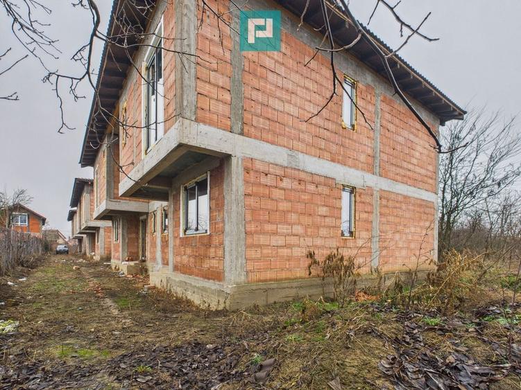 Duplex solid 120 mp, intimitate și calm in Chisoda - 1
