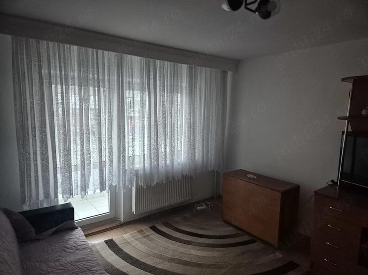 Garsonieră decomandată în Popa Șapcă