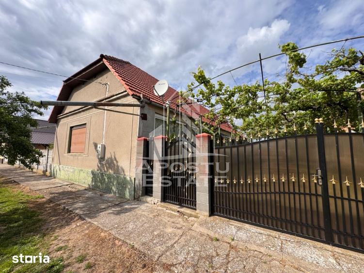 Casă cu Teren 1439 Mp în Central