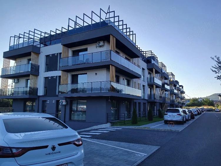 Apartament cu 2 camere decomandat în Exterior Vest