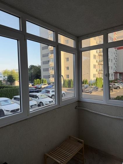 Apartament cu 3 camere decomandat în Păcii