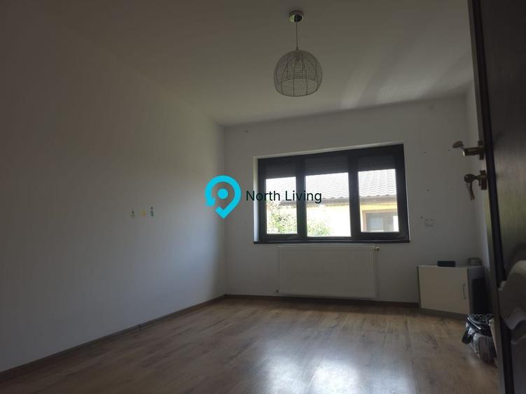 Casă individuală cu 10 camere cu Canalizare în Baicului