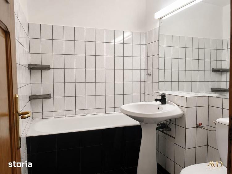 Apartament 3 camere de inchiriat Str. Sitarului 0% COMISION - 6