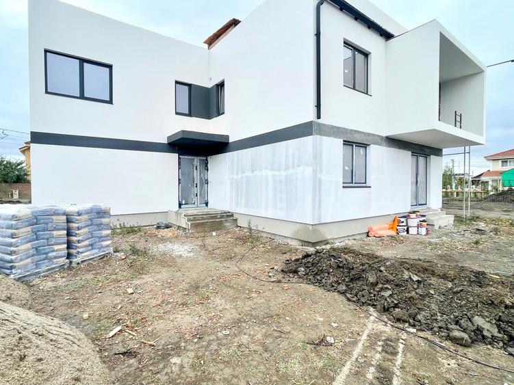 Apartament cu 2 camere decomandat în Moșnița Nouă