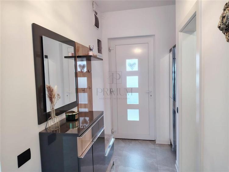 Duplex cu 4 camere cu Canalizare în Urseni