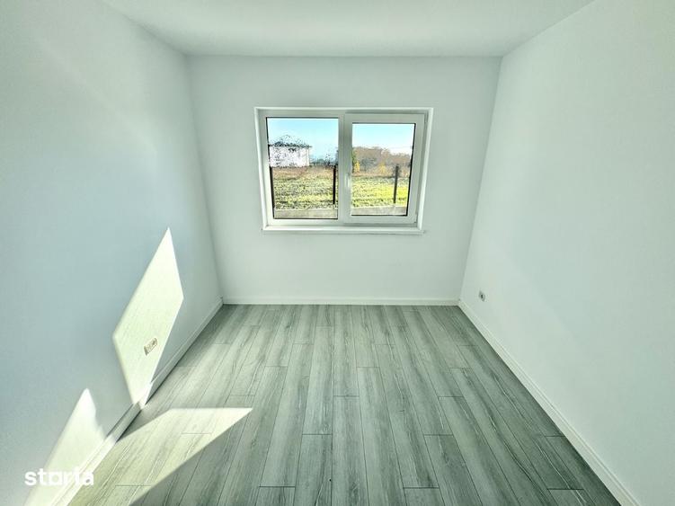 Casă cu 5 camere cu Teren 200 Mp în Valea Lupului