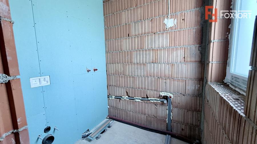 Duplex cu 5 camere cu Canalizare în Moșnița Nouă