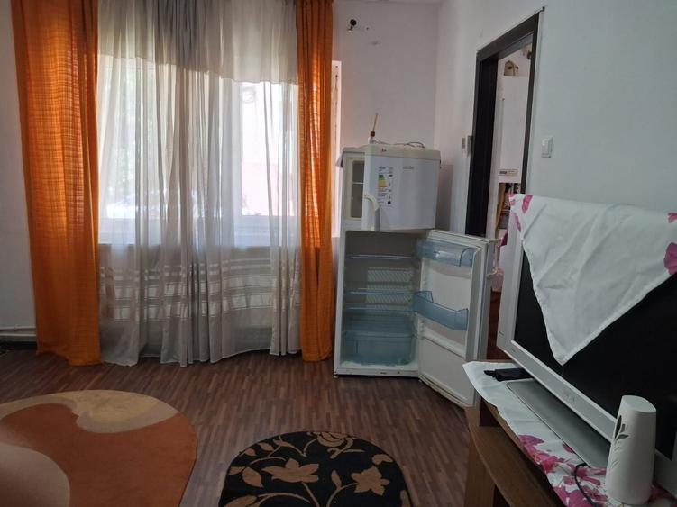 Garsonieră decomandată în Exterior Vest