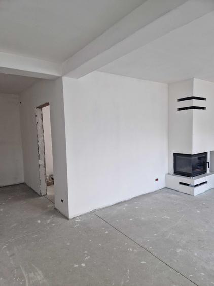 Casă cu 4 camere cu Teren 220 Mp în Pantelimon