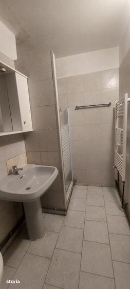 Apartament cu 3 camere decomandat în Centrul Civic