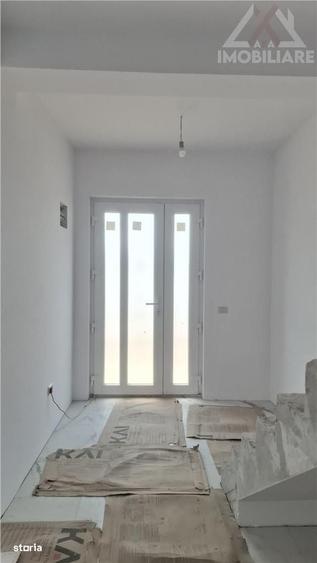 Casă cu 4 camere în Rediu