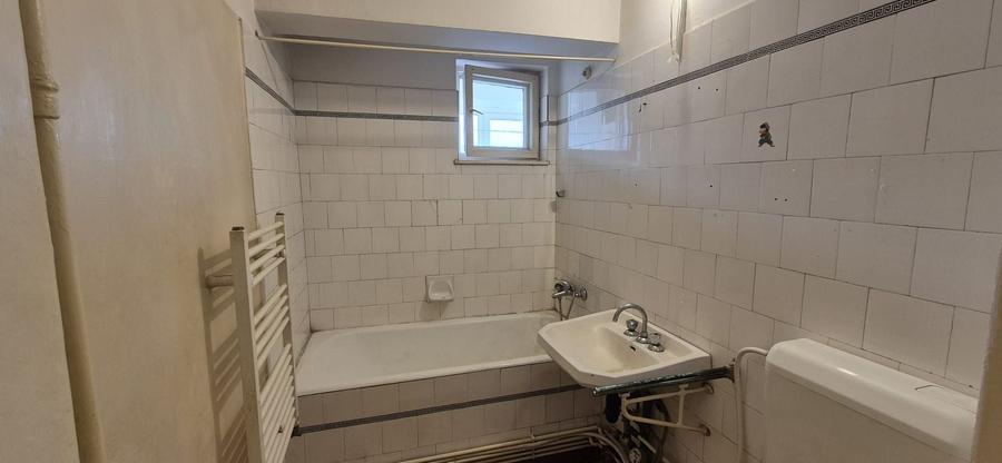 Apartament cu 4 camere decomandat în Ultracentral