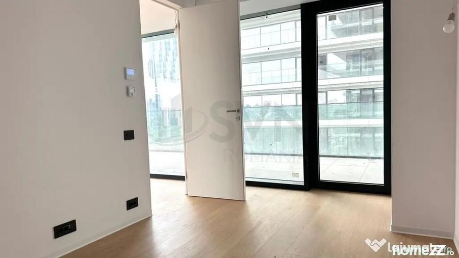 Apartament cu 4 camere semidecomandat în Floreasca