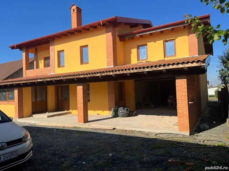 Casă cu 5 camere cu Teren 724 Mp în Sânandrei