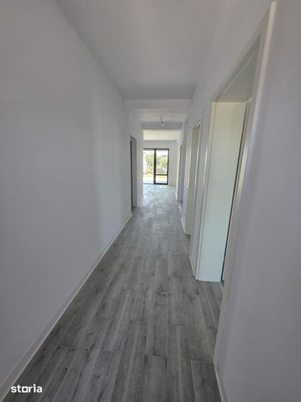 Casă cu 5 camere cu Teren 350 Mp în Becicherecu Mic