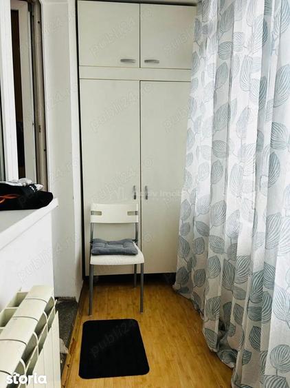 Apartament cu 3 camere decomandat, mobilat în Titan