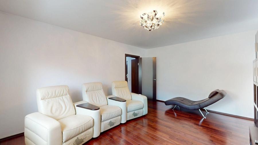 Apartament cu 3 camere decomandat, mobilat în 13 Septembrie