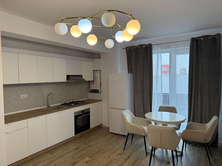 Apartament cu 2 camere decomandat în Central