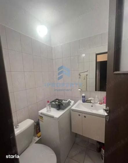 Apartament cu 3 camere în Nerva Traian