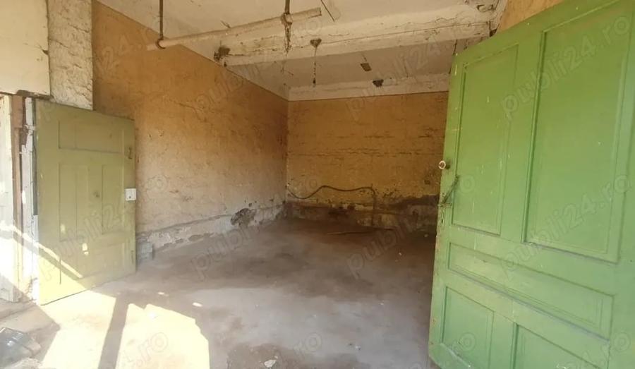 Casă cu 5 camere cu Teren 2259 Mp în Zădăreni