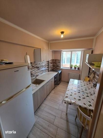 Apartament cu 3 camere decomandat în Iancului