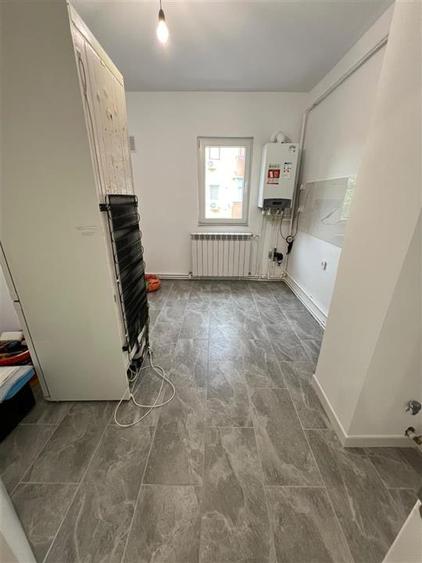 Vanzare apartament 3 camere decomandat 2 bai - renovat complet - 6