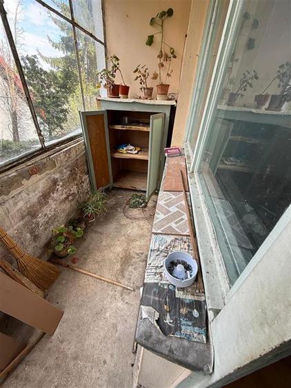 Apartament cu 3 camere semidecomandat în Tătărași