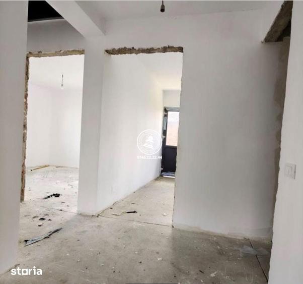 Casă cu 4 camere cu Teren 450 Mp în Central