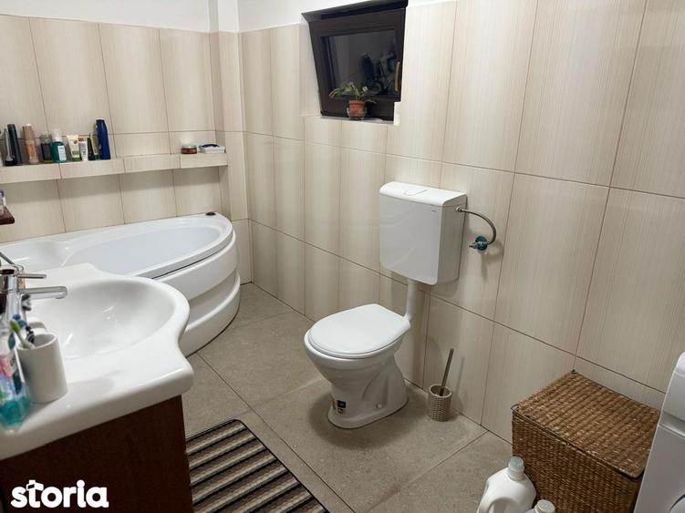 Casă cu 4 camere cu Teren 315 Mp în Unirii