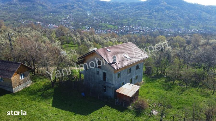 Casa de vacanta de vanzare in comuna Corbi, judet Arges. - 1