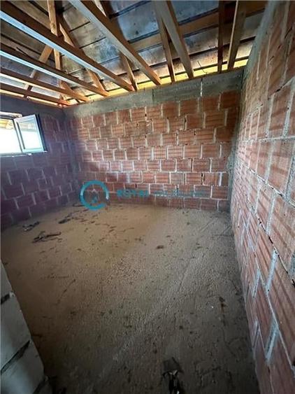 Casă individuală cu 4 camere cu Teren 600 Mp în Iordăcheanu