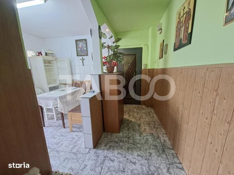 Apartament cu 2 camere decomandat în Lazaret
