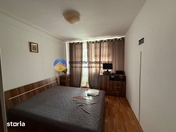 Apartament cu 3 camere semidecomandat în Central